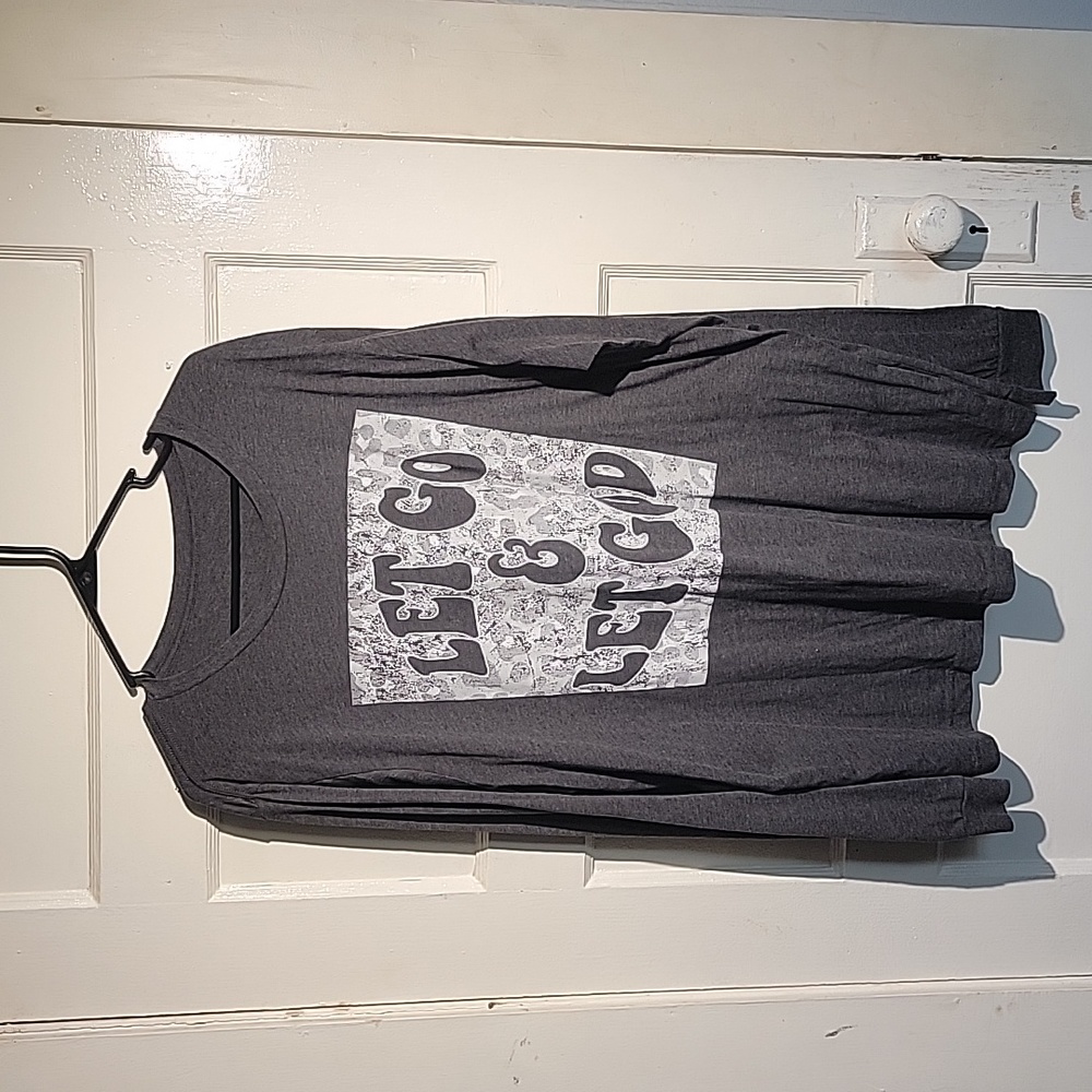 💥💥Let go and let God long sleeved t shirt